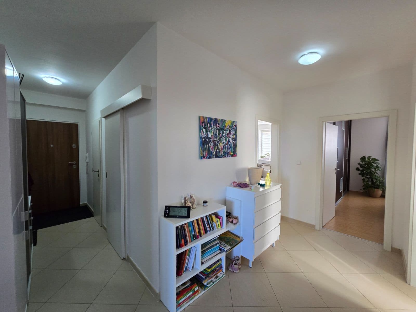 Prenájom bytu 3-izbový 106 m², Jabloňová, Uherské Hradiště, Zlínský kraj Prenájom bytu 3-izbový 106 m², Jabloňová, Uherské Hradiště, Zlínský kraj
