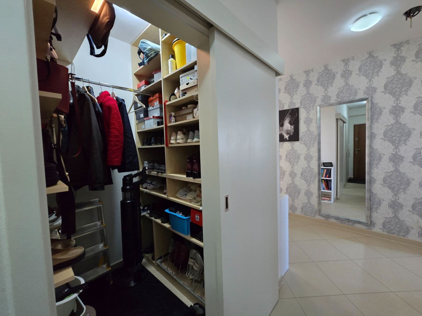 Prenájom bytu 3-izbový 106 m², Jabloňová, Uherské Hradiště, Zlínský kraj Prenájom bytu 3-izbový 106 m², Jabloňová, Uherské Hradiště, Zlínský kraj