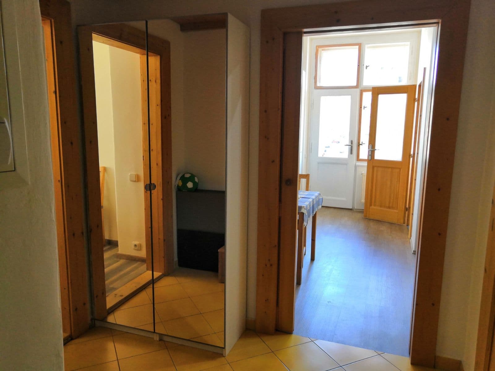 Prenájom bytu 2-izbový 68 m², Kafkova, Praha, Praha Prenájom bytu 2-izbový 68 m², Kafkova, Praha, Praha