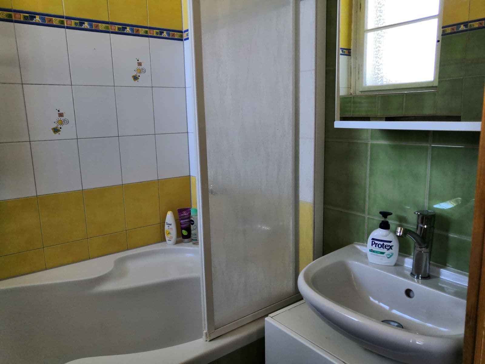 Prenájom bytu 2-izbový 68 m², Kafkova, Praha, Praha Prenájom bytu 2-izbový 68 m², Kafkova, Praha, Praha