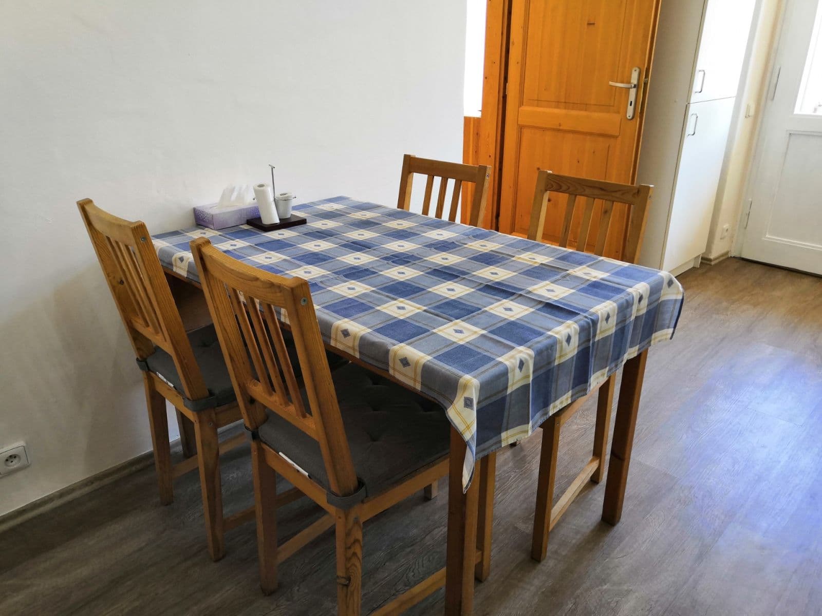 Prenájom bytu 2-izbový 68 m², Kafkova, Praha, Praha Prenájom bytu 2-izbový 68 m², Kafkova, Praha, Praha