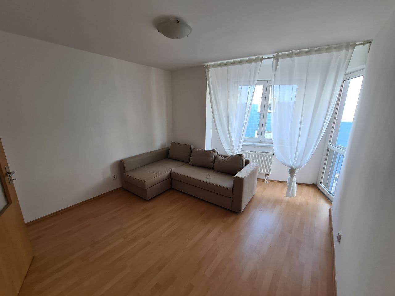 Prenájom bytu 3-izbový 105 m², Vodní, Brno, Jihomoravský kraj Prenájom bytu 3-izbový 105 m², Vodní, Brno, Jihomoravský kraj