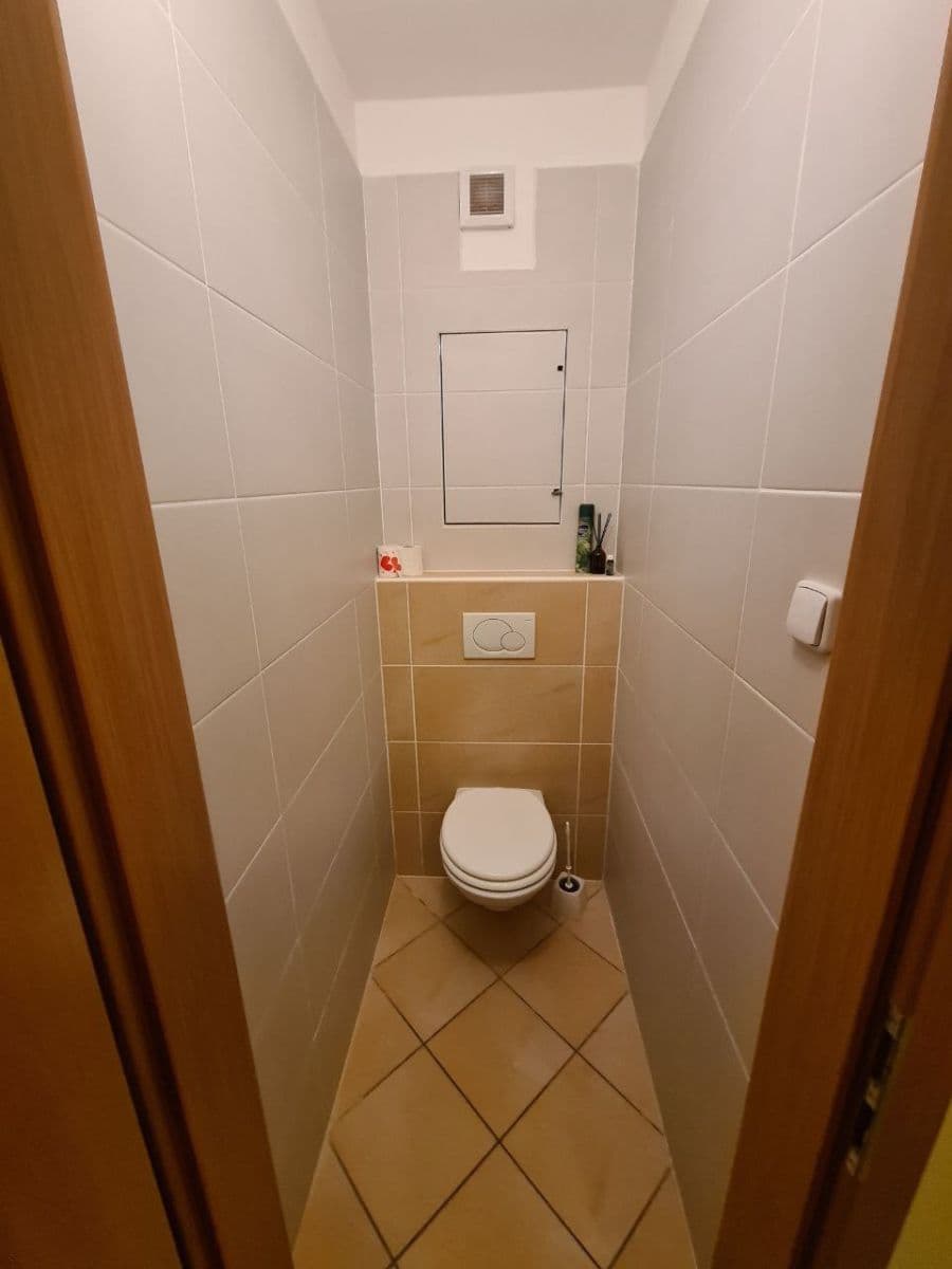 Prenájom bytu 3-izbový 105 m², Vodní, Brno, Jihomoravský kraj Prenájom bytu 3-izbový 105 m², Vodní, Brno, Jihomoravský kraj