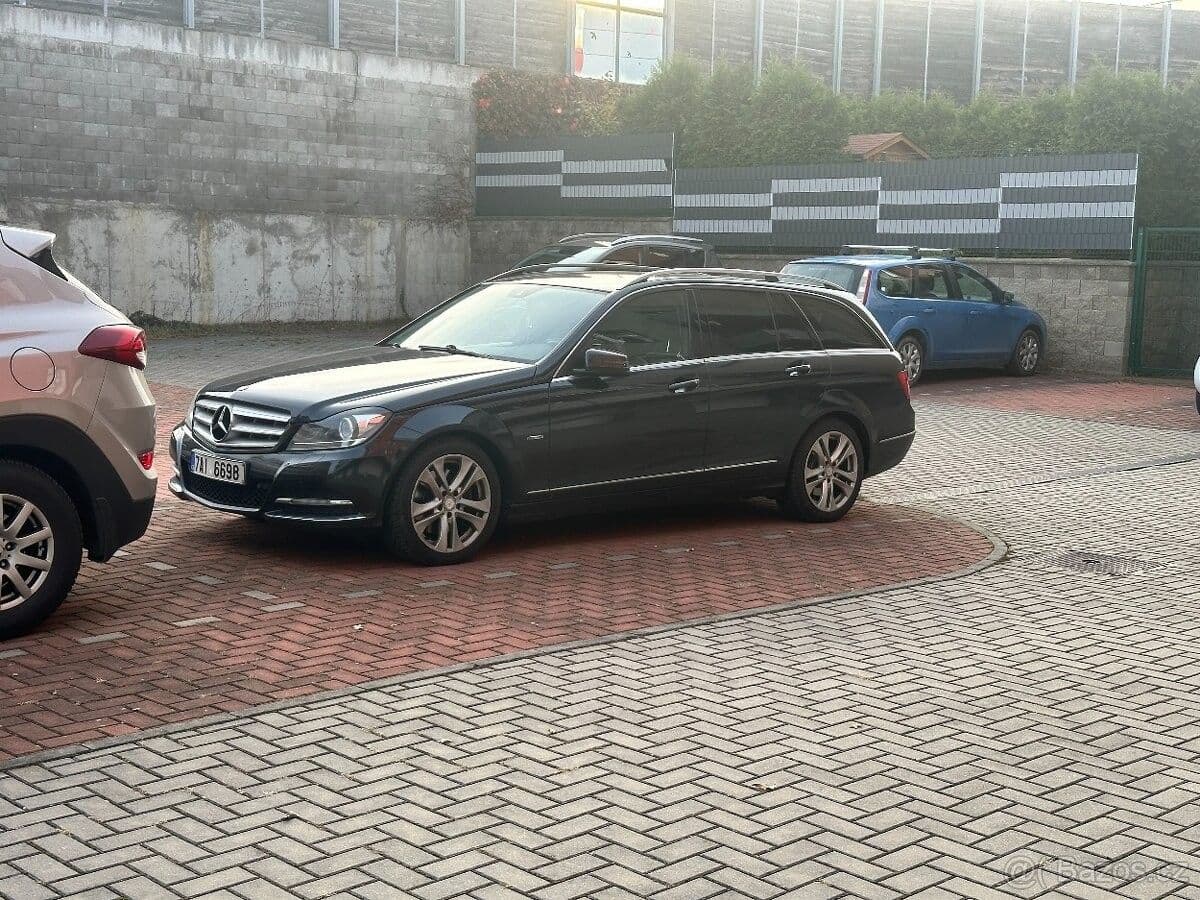 Predaj garáže 17 m², Čelákovice, Středočeský kraj Predaj garáže 17 m², Čelákovice, Středočeský kraj