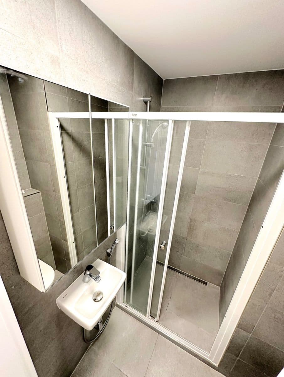Prenájom bytu 2-izbový 67 m², Kollárova, Praha, Praha Prenájom bytu 2-izbový 67 m², Kollárova, Praha, Praha