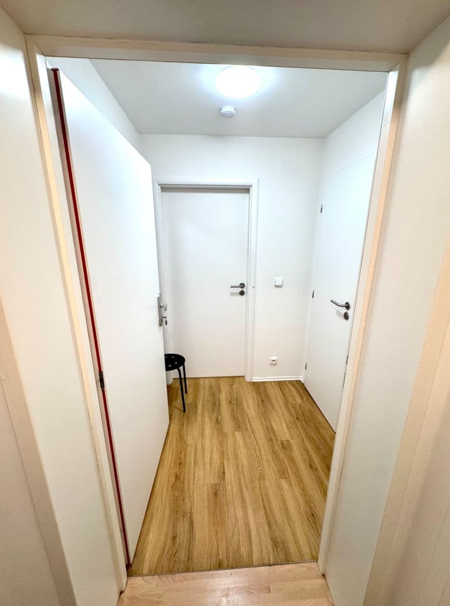 Prenájom bytu 2-izbový 67 m², Kollárova, Praha, Praha Prenájom bytu 2-izbový 67 m², Kollárova, Praha, Praha