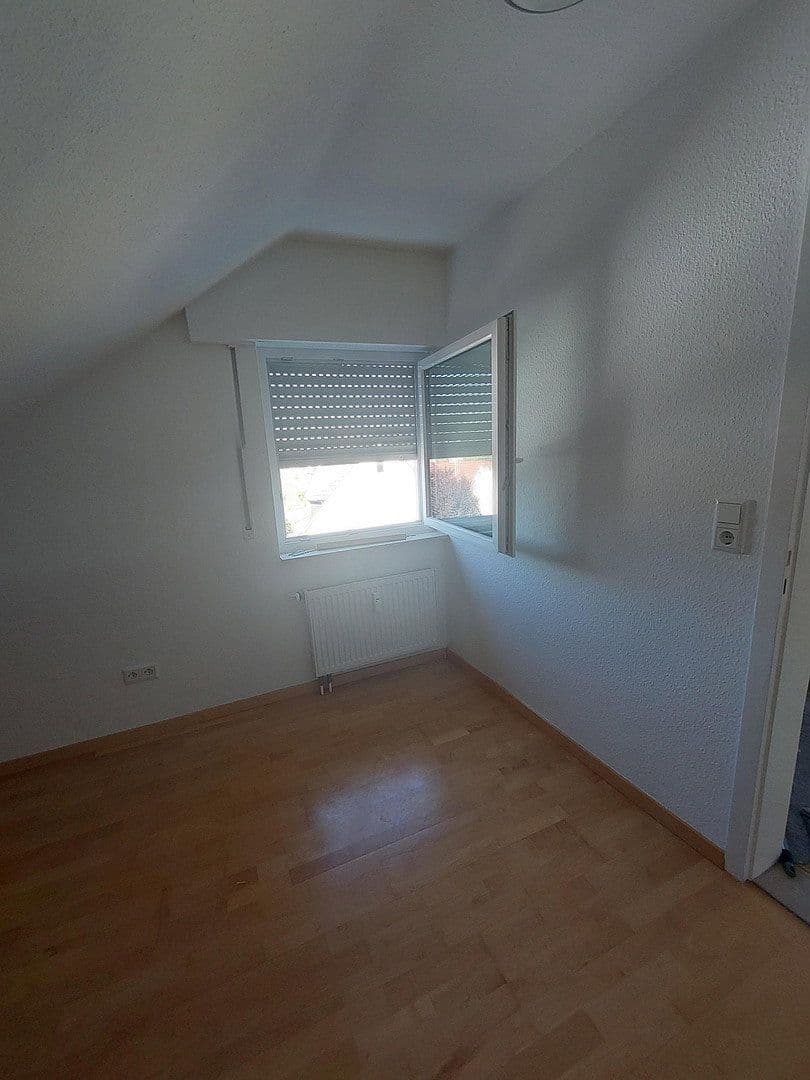 Prenájom bytu 3-izbový 64 m², Backnang, Bádensko-Wurttembersko Prenájom bytu 3-izbový 64 m², Backnang, Bádensko-Wurttembersko