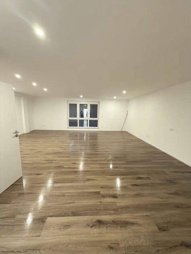 Predaj bytu 1-izbový 65 m², Stockacher Straße 6, Tuttlingen, Bádensko-Wurttembersko Predaj bytu 1-izbový 65 m², Stockacher Straße 6, Tuttlingen, Bádensko-Wurttembersko