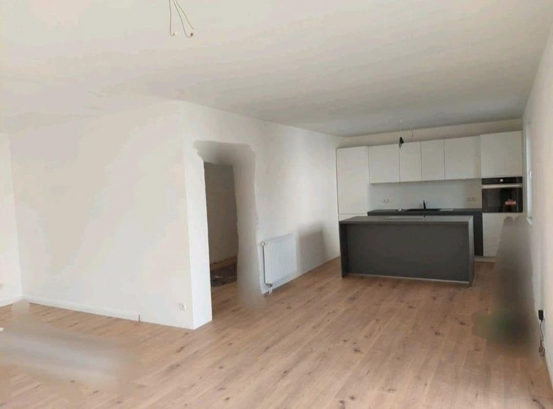 Prenájom domu 140 m², pozemok 350 m², Thesdorfer Weg 115, Pinneberg, Šlezvicko-Holštajnsko Prenájom domu 140 m², pozemok 350 m², Thesdorfer Weg 115, Pinneberg, Šlezvicko-Holštajnsko