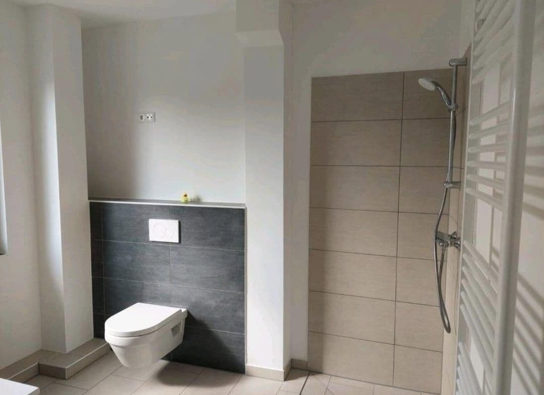 Prenájom domu 140 m², pozemok 350 m², Thesdorfer Weg 115, Pinneberg, Šlezvicko-Holštajnsko Prenájom domu 140 m², pozemok 350 m², Thesdorfer Weg 115, Pinneberg, Šlezvicko-Holštajnsko
