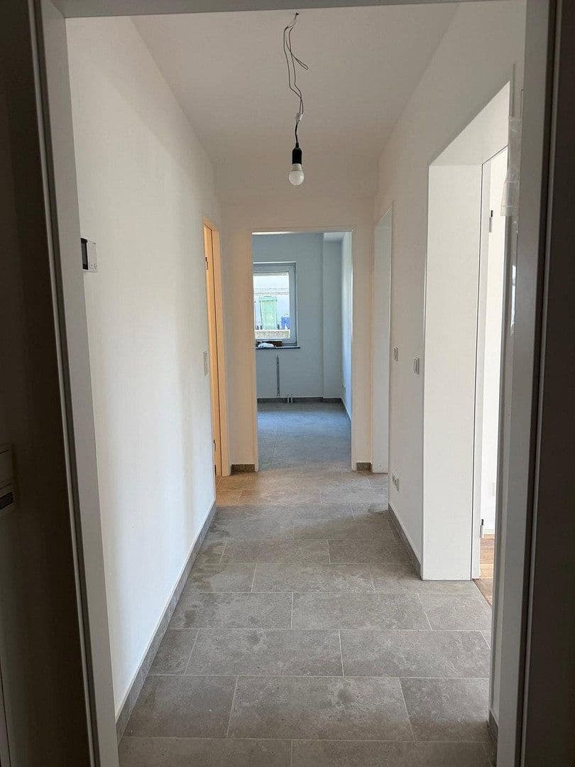 Prenájom bytu 2-izbový 68 m², Dossenheim, Bádensko-Wurttembersko Prenájom bytu 2-izbový 68 m², Dossenheim, Bádensko-Wurttembersko