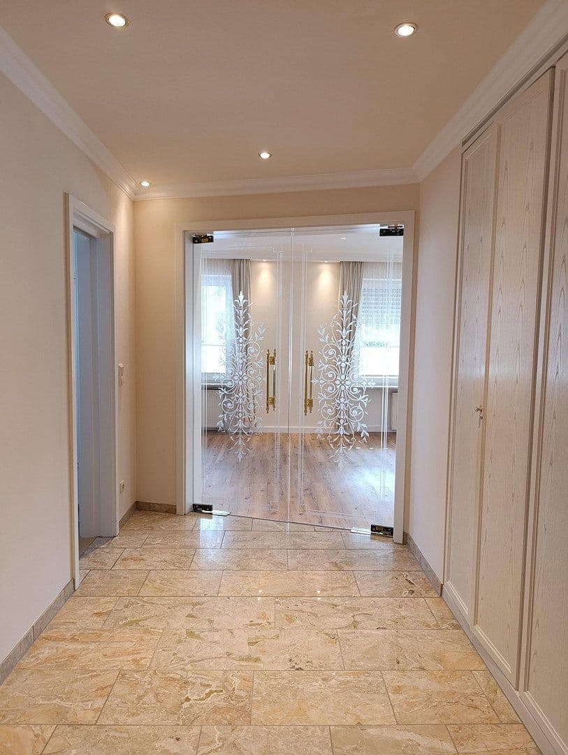 Prenájom bytu 4-izbový 145 m², Bürgermeister-Ledermann-Straße 13, Bad Wörishofen, Bavorsko Prenájom bytu 4-izbový 145 m², Bürgermeister-Ledermann-Straße 13, Bad Wörishofen, Bavorsko