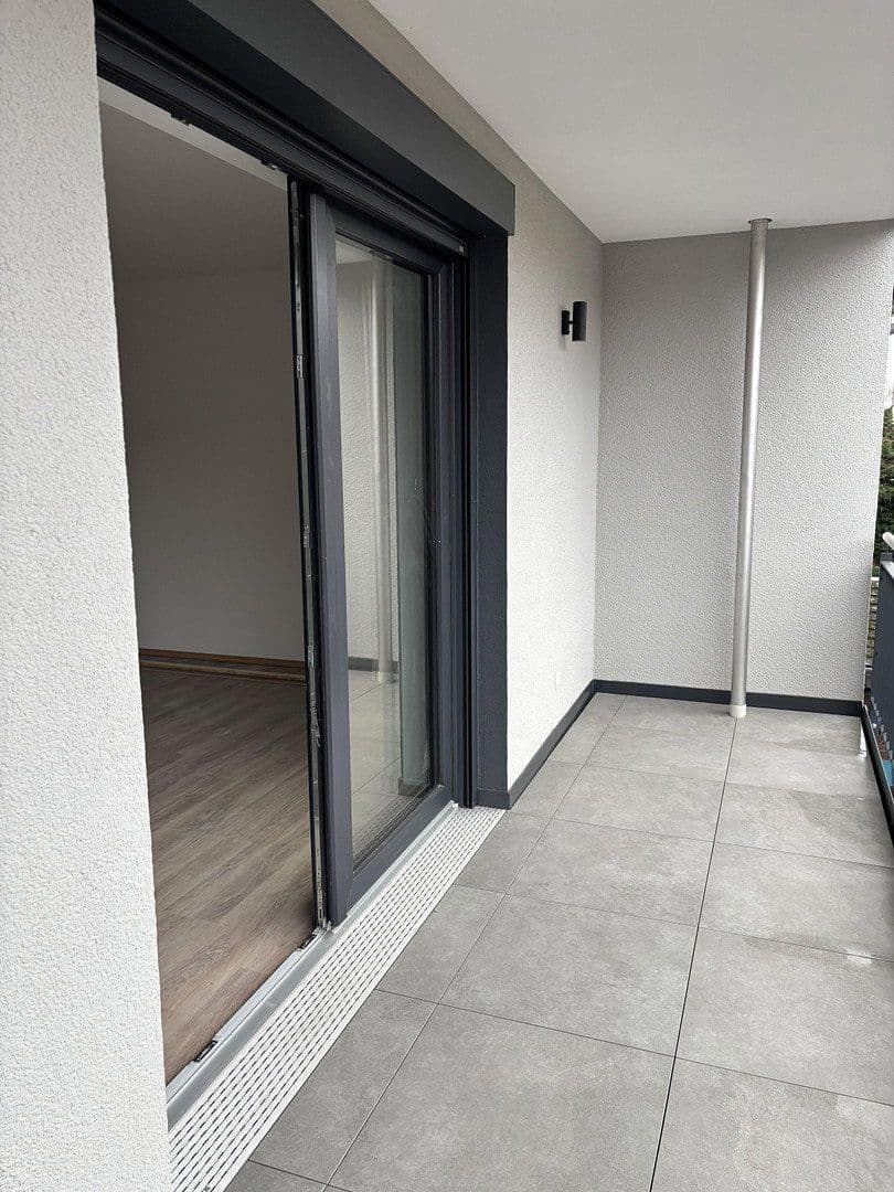 Prenájom bytu 2-izbový 85 m², Kaiserslautern, Porýnie-Falcko Prenájom bytu 2-izbový 85 m², Kaiserslautern, Porýnie-Falcko