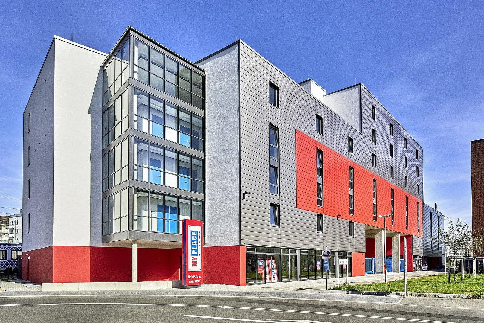Prenájom nebytového priestoru 170 m², Anni-Eisler-Lehmann-Straße 7, Mainz, Porýnie-Falcko Prenájom nebytového priestoru 170 m², Anni-Eisler-Lehmann-Straße 7, Mainz, Porýnie-Falcko