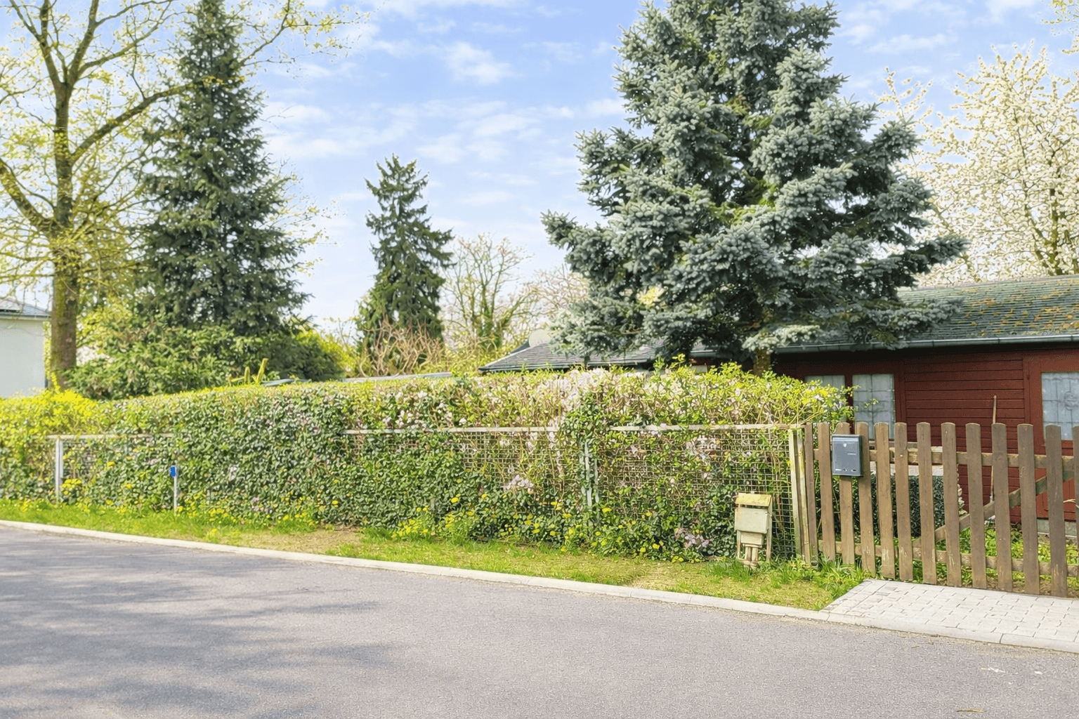 Predaj domu 76 m², pozemok 828 m², Blankenfelde-Mahlow, Brandenbursko Predaj domu 76 m², pozemok 828 m², Blankenfelde-Mahlow, Brandenbursko