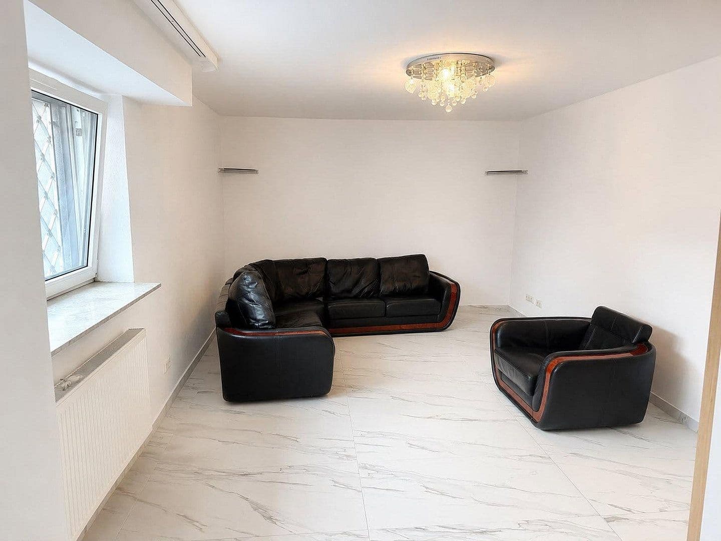 Prenájom bytu 3-izbový 91 m², Wilhelm-Leuschner-Straße, Griesheim, Hesensko Prenájom bytu 3-izbový 91 m², Wilhelm-Leuschner-Straße, Griesheim, Hesensko