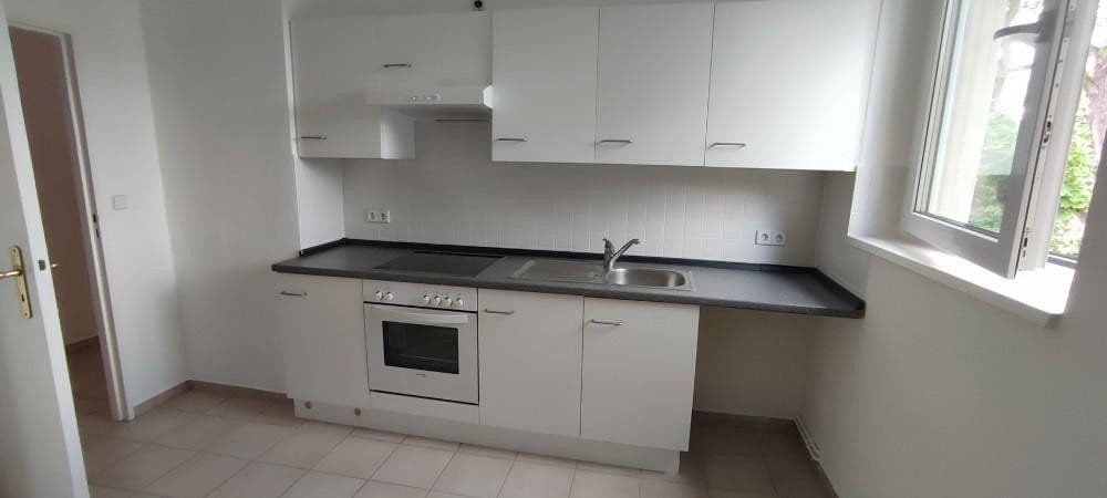 Prenájom bytu 2-izbový 71 m², Elisabethstraße 12b-c, Berlin, Berlín Prenájom bytu 2-izbový 71 m², Elisabethstraße 12b-c, Berlin, Berlín