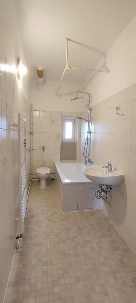 Prenájom bytu 2-izbový 71 m², Elisabethstraße 12b-c, Berlin, Berlín Prenájom bytu 2-izbový 71 m², Elisabethstraße 12b-c, Berlin, Berlín