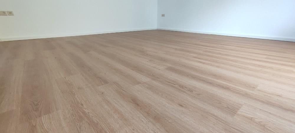 Prenájom bytu 3-izbový 71 m², Elisabethstraße 12b, Berlin, Berlín Prenájom bytu 3-izbový 71 m², Elisabethstraße 12b, Berlin, Berlín