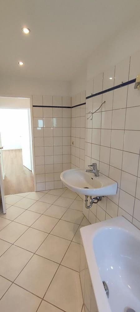 Prenájom bytu 3-izbový 71 m², Elisabethstraße 12b, Berlin, Berlín Prenájom bytu 3-izbový 71 m², Elisabethstraße 12b, Berlin, Berlín