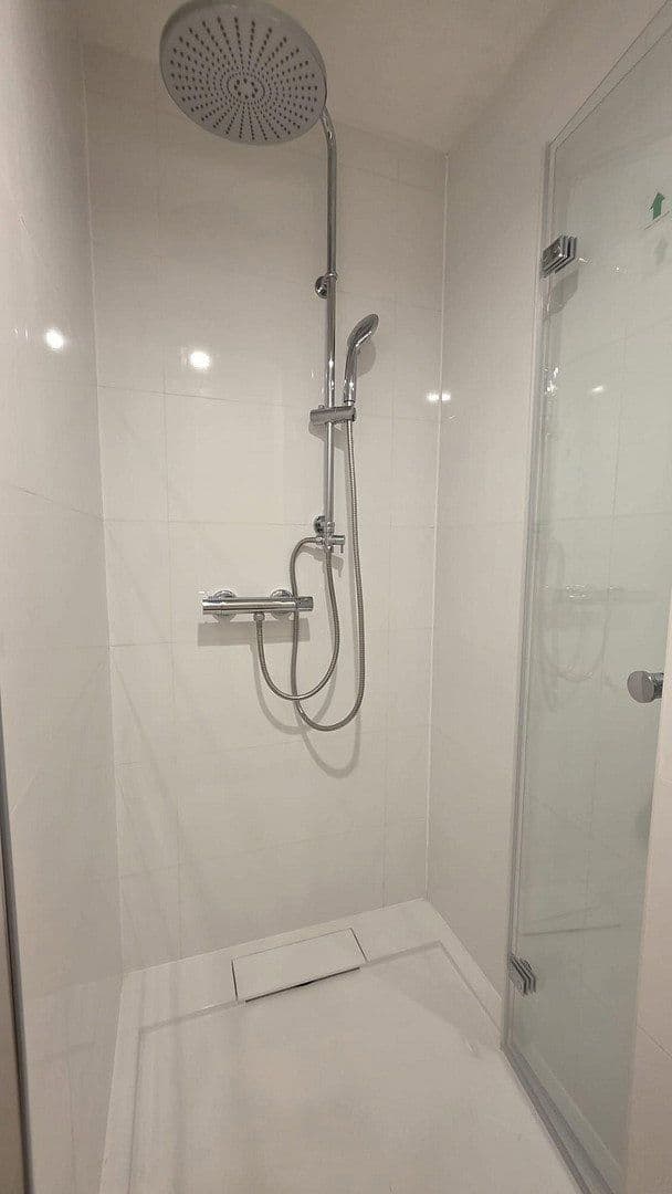 Predaj domu 107 m², pozemok 365 m², Sandhausen, Bádensko-Wurttembersko Predaj domu 107 m², pozemok 365 m², Sandhausen, Bádensko-Wurttembersko