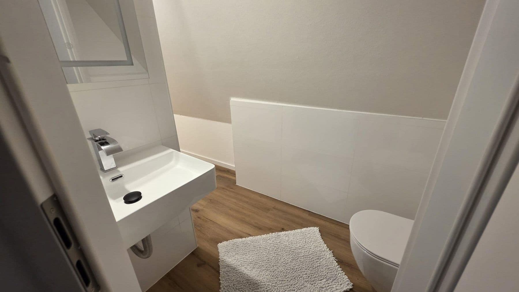 Predaj domu 107 m², pozemok 365 m², Sandhausen, Bádensko-Wurttembersko Predaj domu 107 m², pozemok 365 m², Sandhausen, Bádensko-Wurttembersko