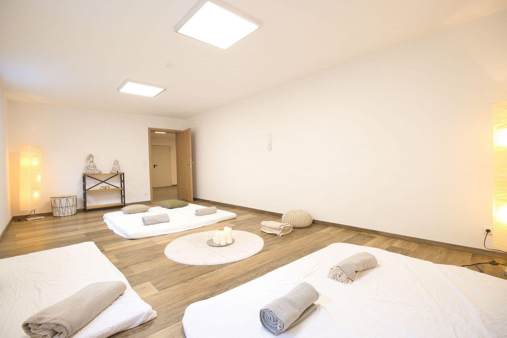 Predaj domu 440 m², pozemok 1.757 m², Neumarkt-Sankt Veit, Bavorsko Predaj domu 440 m², pozemok 1.757 m², Neumarkt-Sankt Veit, Bavorsko