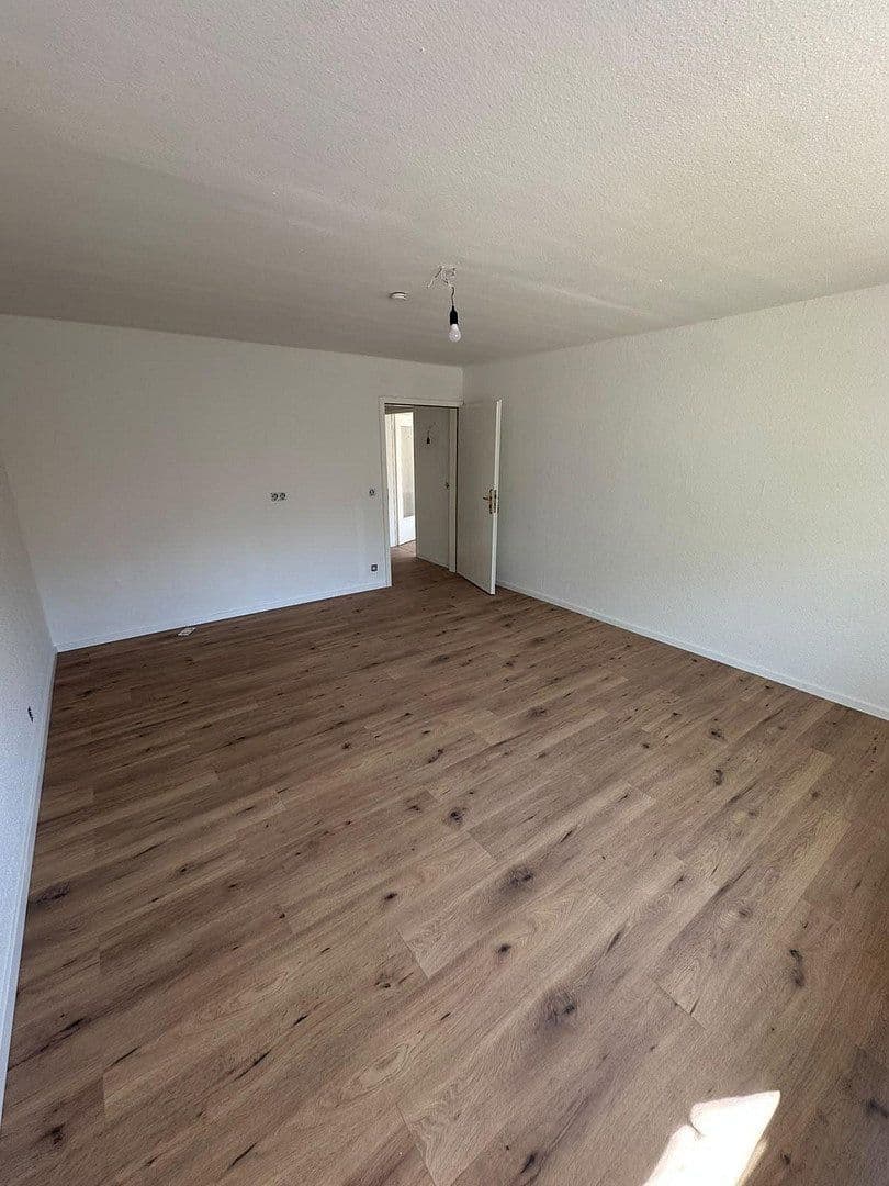 Prenájom bytu 2-izbový 40 m², Naheweinstrasse 66, Laubenheim, Porýnie-Falcko Prenájom bytu 2-izbový 40 m², Naheweinstrasse 66, Laubenheim, Porýnie-Falcko