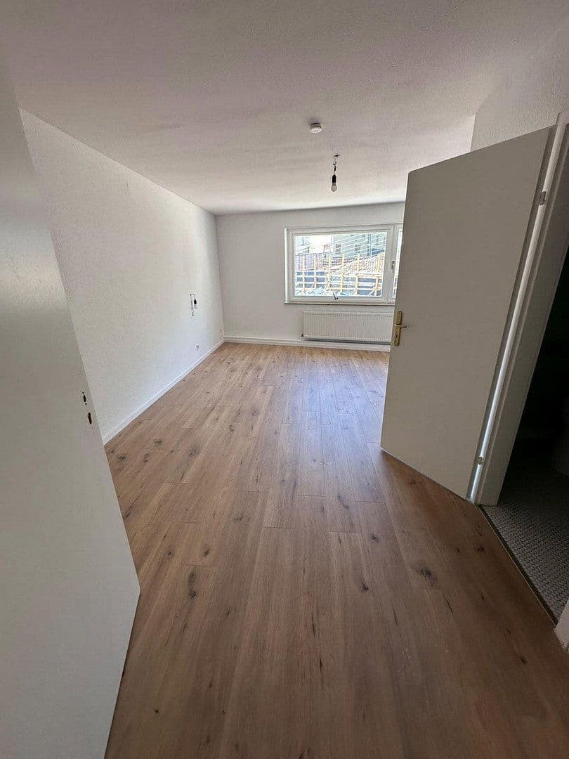 Prenájom bytu 2-izbový 40 m², Naheweinstrasse 66, Laubenheim, Porýnie-Falcko Prenájom bytu 2-izbový 40 m², Naheweinstrasse 66, Laubenheim, Porýnie-Falcko