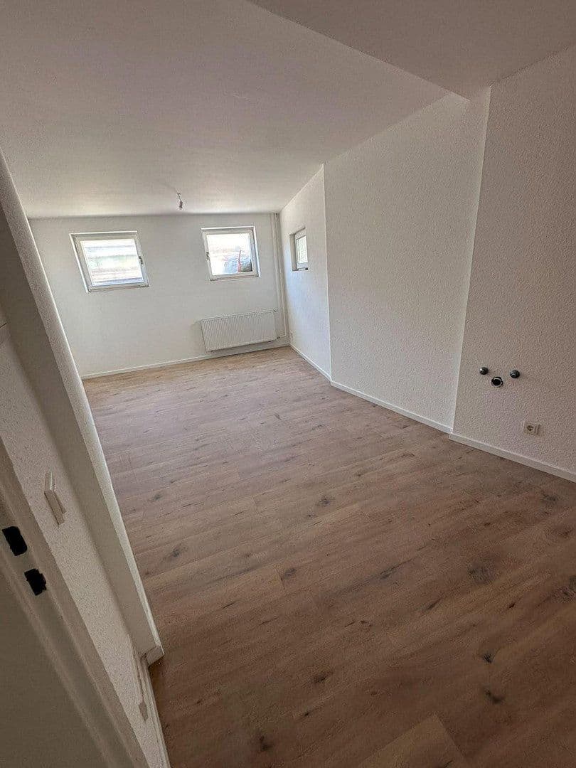 Prenájom bytu 2-izbový 40 m², Naheweinstrasse 66, Laubenheim, Porýnie-Falcko Prenájom bytu 2-izbový 40 m², Naheweinstrasse 66, Laubenheim, Porýnie-Falcko
