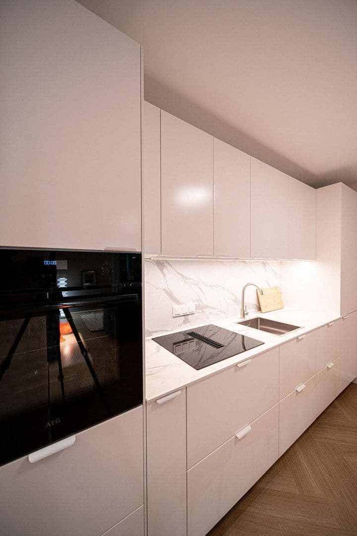 Prenájom bytu 2-izbový 50 m², Nerotal, Wiesbaden, Hesensko Prenájom bytu 2-izbový 50 m², Nerotal, Wiesbaden, Hesensko