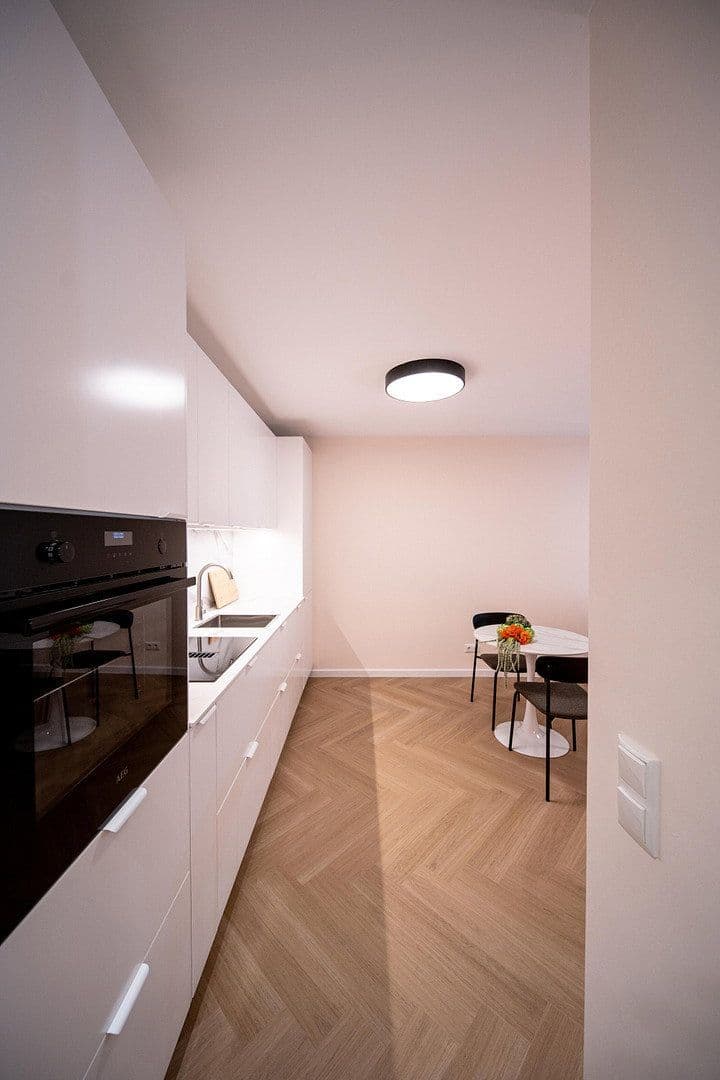 Prenájom bytu 2-izbový 50 m², Nerotal, Wiesbaden, Hesensko Prenájom bytu 2-izbový 50 m², Nerotal, Wiesbaden, Hesensko