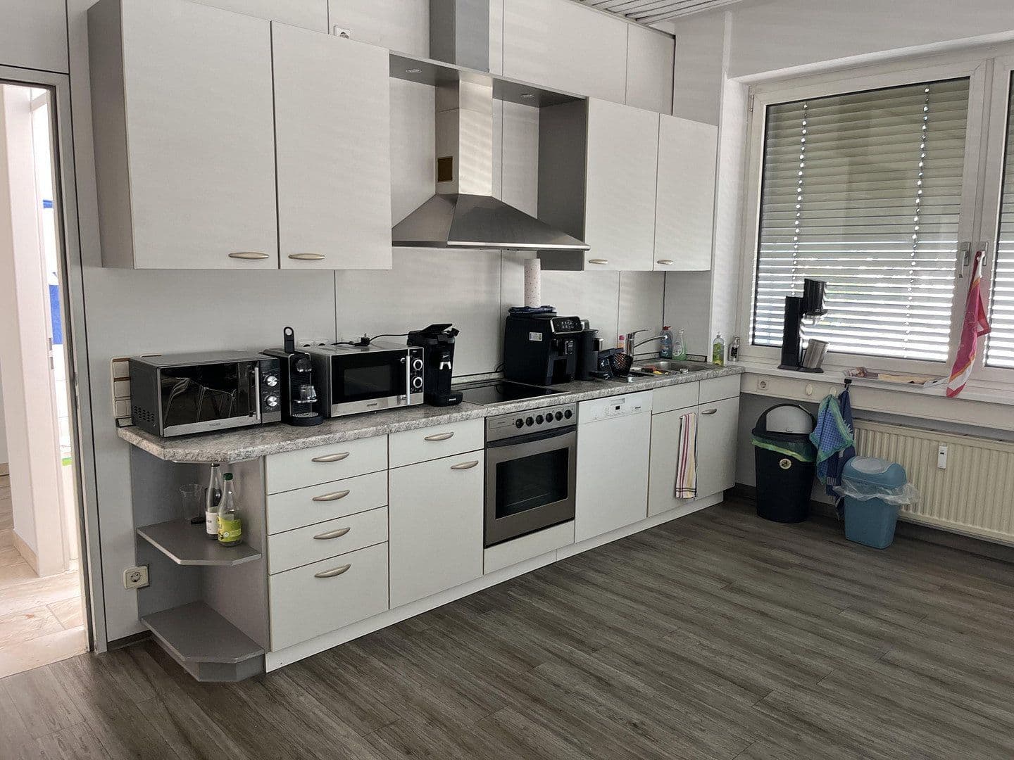 Prenájom kancelárie 28 m², Fellbach, Bádensko-Wurttembersko Prenájom kancelárie 28 m², Fellbach, Bádensko-Wurttembersko