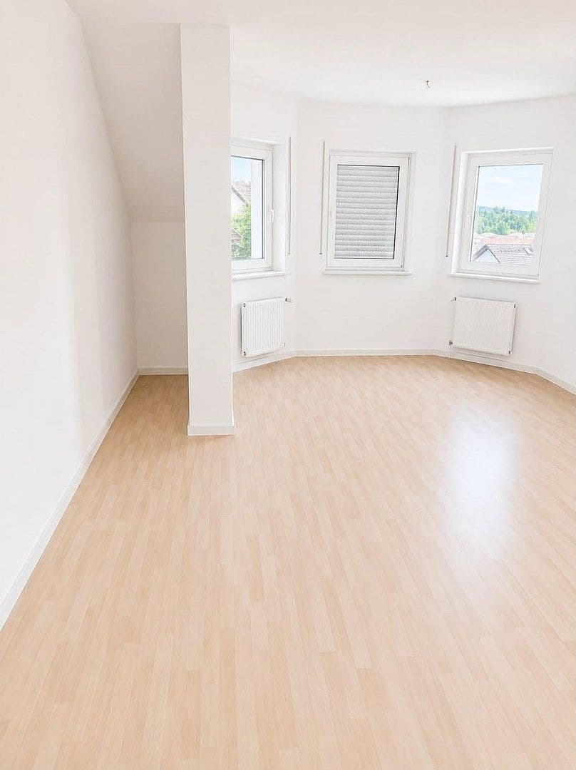 Prenájom bytu 2-izbový 84 m², Im Häusergraben 10, Langenselbold, Hesensko Prenájom bytu 2-izbový 84 m², Im Häusergraben 10, Langenselbold, Hesensko