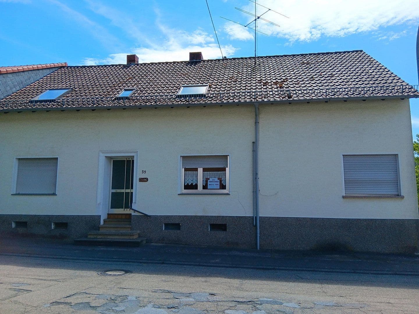 Predaj domu 170 m², pozemok 463 m², Hauptstraße 59, Lambsborn, Porýnie-Falcko Predaj domu 170 m², pozemok 463 m², Hauptstraße 59, Lambsborn, Porýnie-Falcko