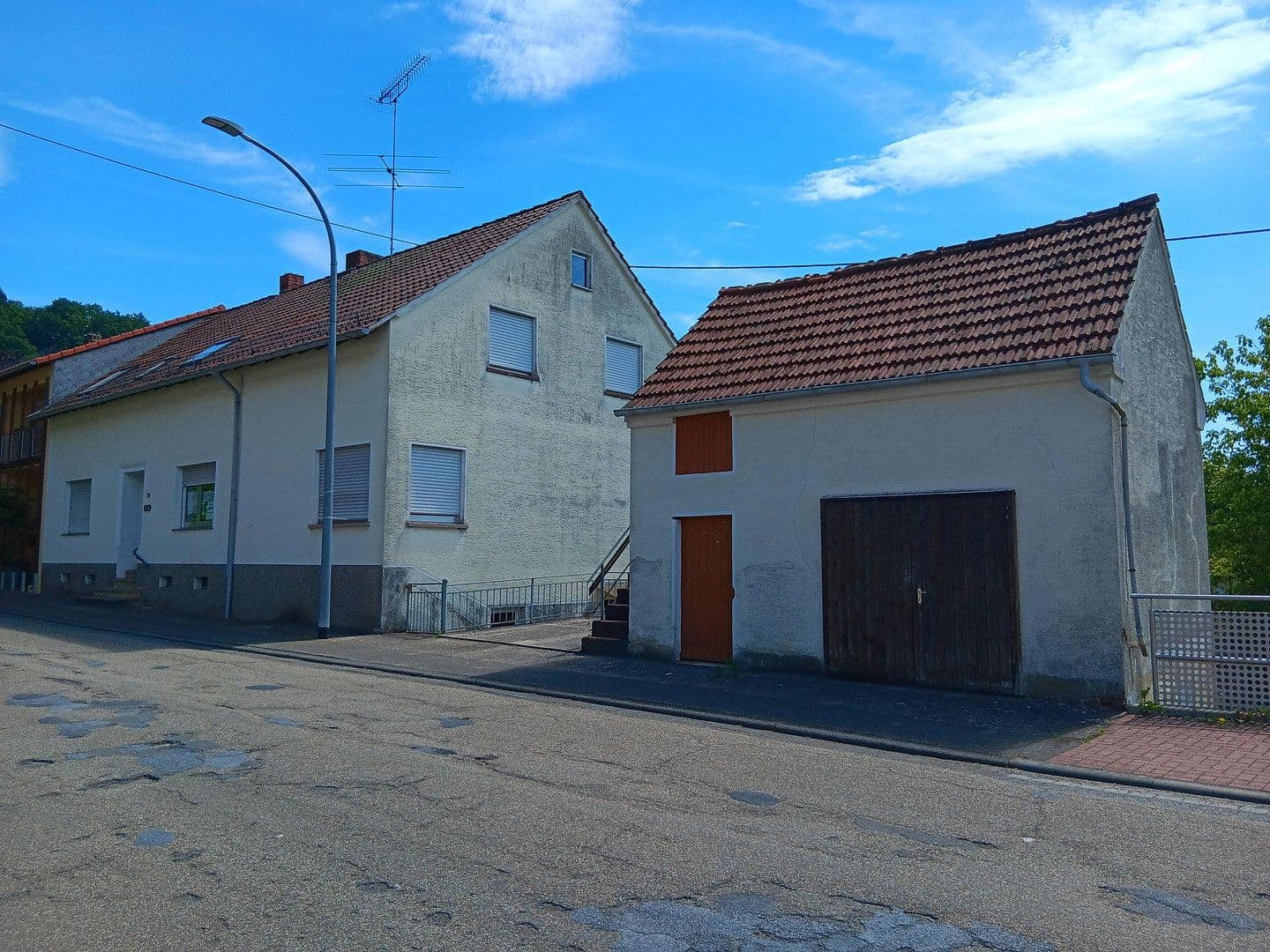 Predaj domu 170 m², pozemok 463 m², Hauptstraße 59, Lambsborn, Porýnie-Falcko Predaj domu 170 m², pozemok 463 m², Hauptstraße 59, Lambsborn, Porýnie-Falcko