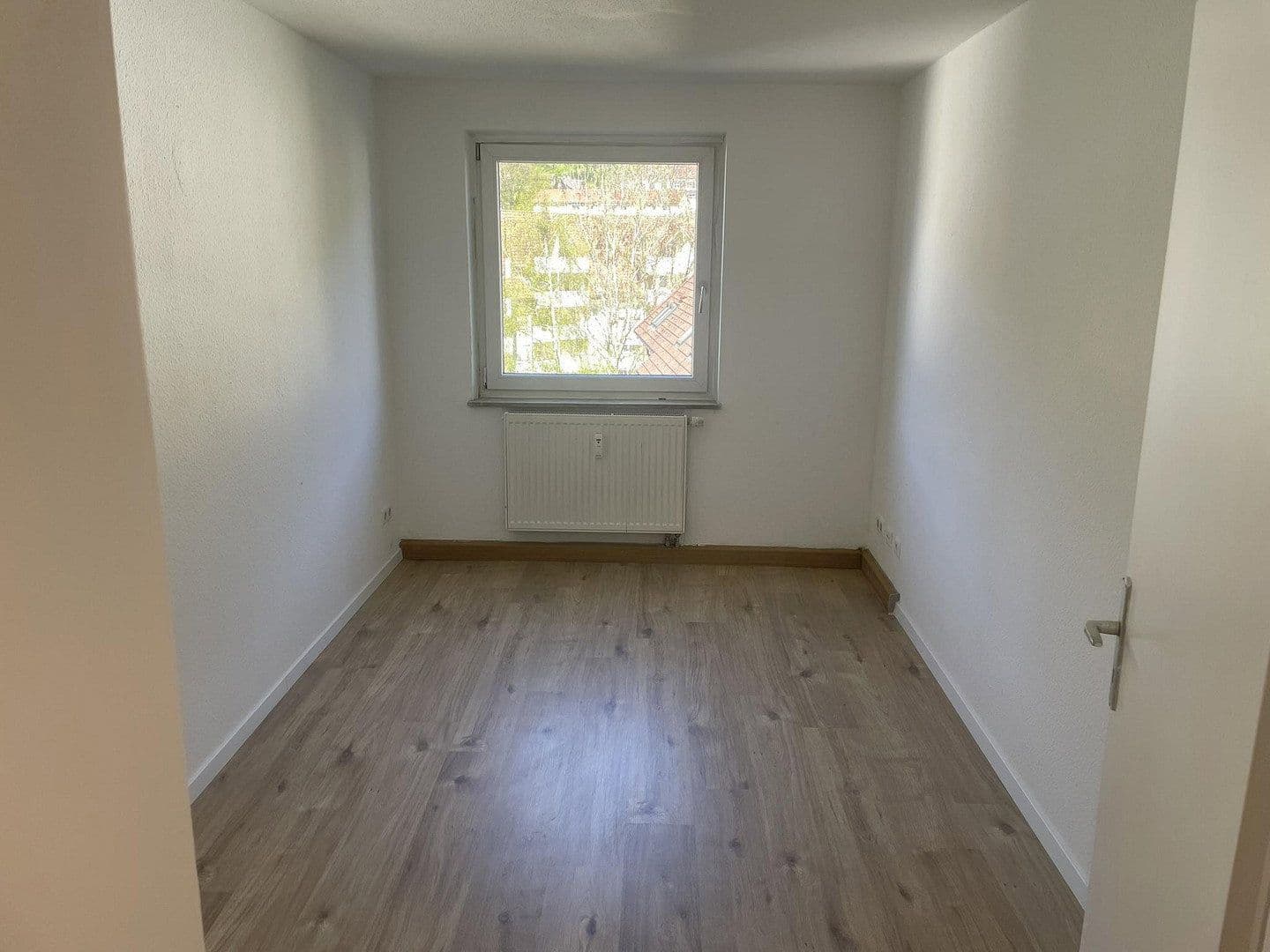 Prenájom bytu 4-izbový 74 m², Rochus-Merz-Str. 1, Schramberg, Bádensko-Wurttembersko Prenájom bytu 4-izbový 74 m², Rochus-Merz-Str. 1, Schramberg, Bádensko-Wurttembersko
