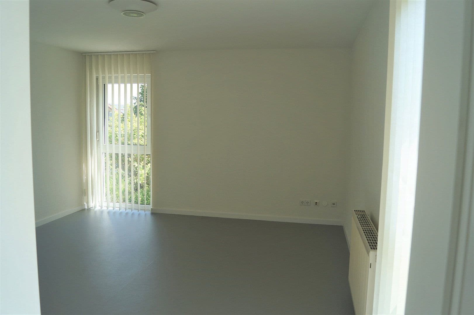 Prenájom kancelárie 215 m², Staufen im Breisgau, Bádensko-Wurttembersko Prenájom kancelárie 215 m², Staufen im Breisgau, Bádensko-Wurttembersko