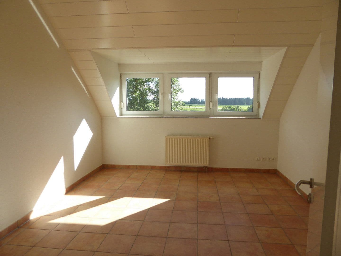 Prenájom kancelárie 215 m², Staufen im Breisgau, Bádensko-Wurttembersko Prenájom kancelárie 215 m², Staufen im Breisgau, Bádensko-Wurttembersko