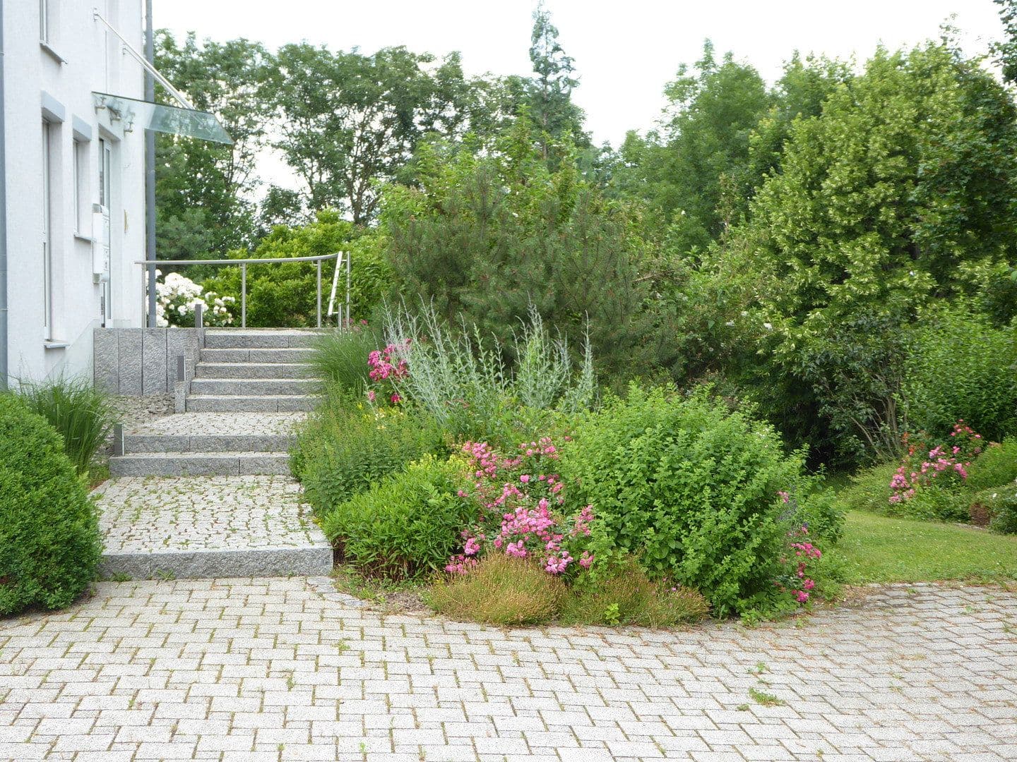 Prenájom kancelárie 215 m², Staufen im Breisgau, Bádensko-Wurttembersko Prenájom kancelárie 215 m², Staufen im Breisgau, Bádensko-Wurttembersko