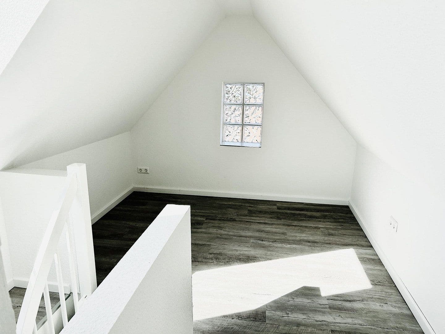 Predaj bytu 4-izbový 80 m², Hattersheim am Main, Hesensko Predaj bytu 4-izbový 80 m², Hattersheim am Main, Hesensko