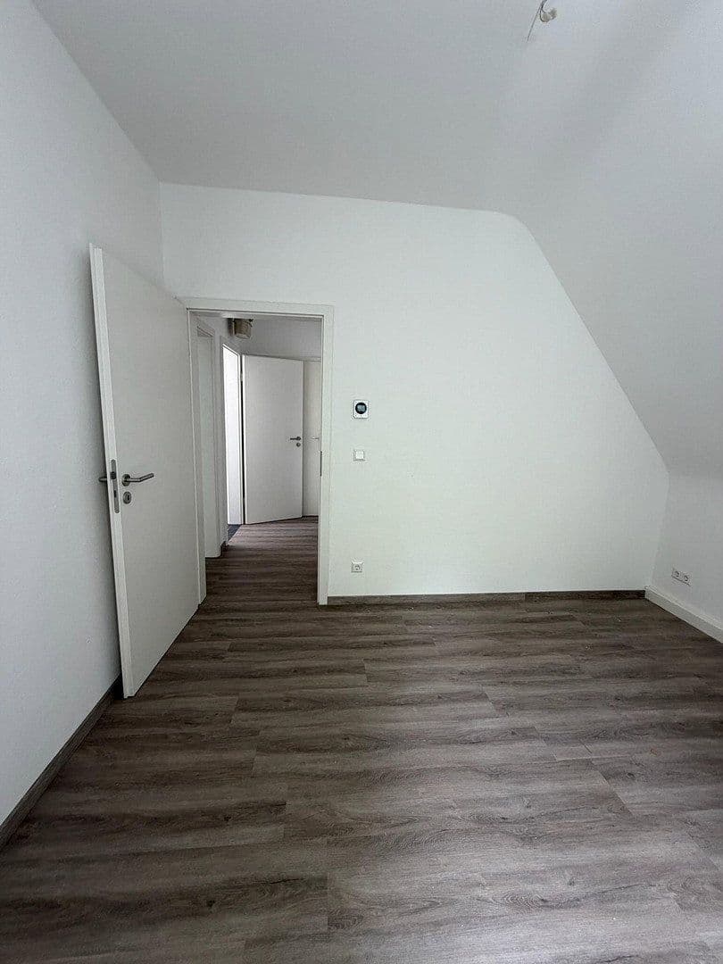 Prenájom bytu 2-izbový 36 m², Böblingerstr. 409, Stuttgart, Bádensko-Wurttembersko Prenájom bytu 2-izbový 36 m², Böblingerstr. 409, Stuttgart, Bádensko-Wurttembersko