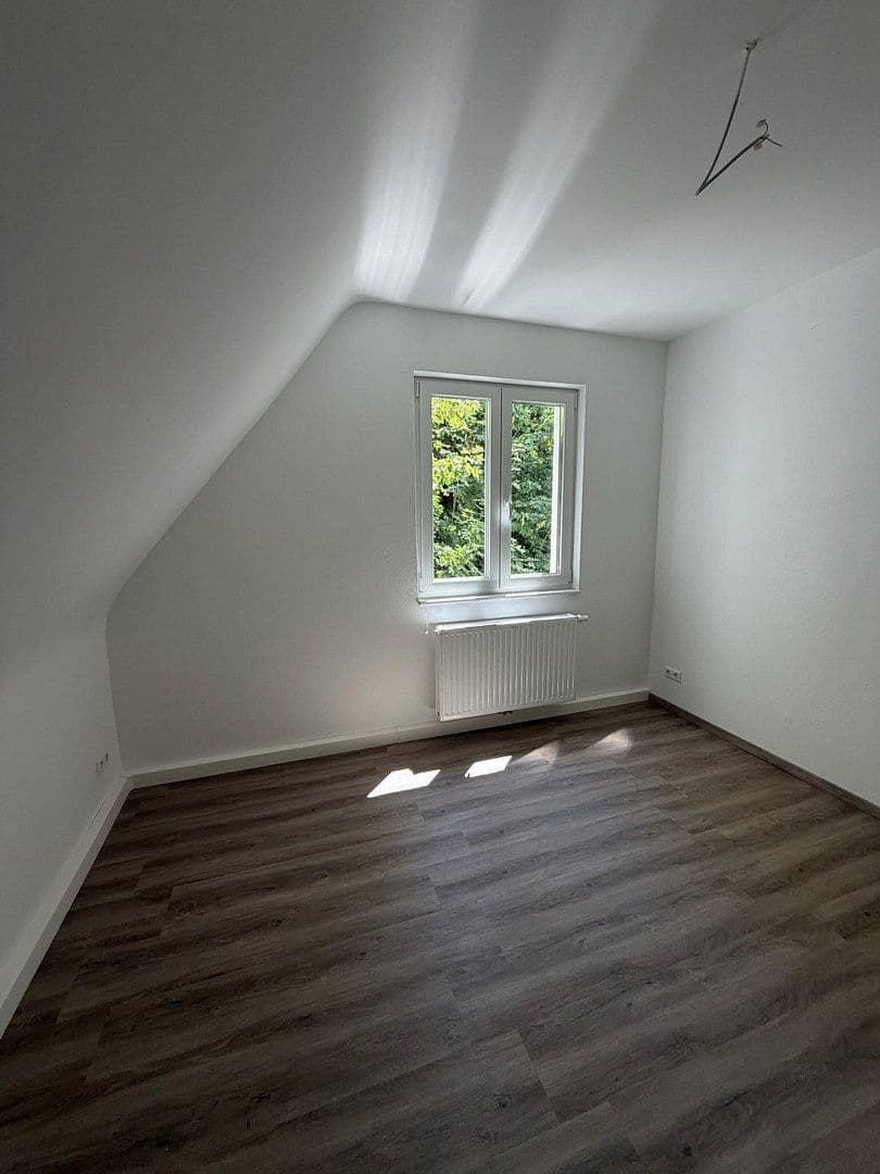 Prenájom bytu 2-izbový 36 m², Böblingerstr. 409, Stuttgart, Bádensko-Wurttembersko Prenájom bytu 2-izbový 36 m², Böblingerstr. 409, Stuttgart, Bádensko-Wurttembersko