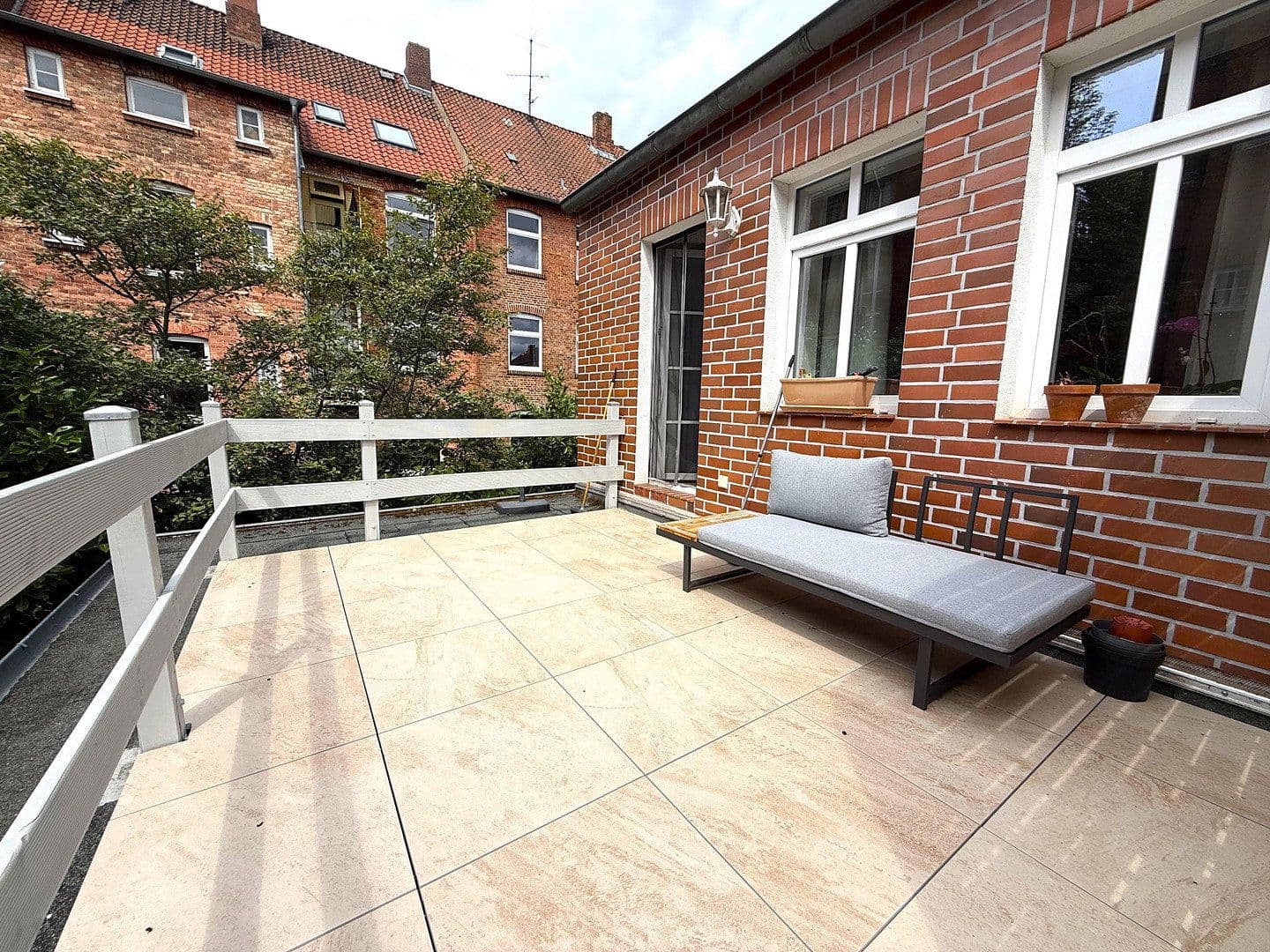 Prenájom bytu 2-izbový 74 m², Dammstr. 9, Lüneburg, Dolné Sasko Prenájom bytu 2-izbový 74 m², Dammstr. 9, Lüneburg, Dolné Sasko