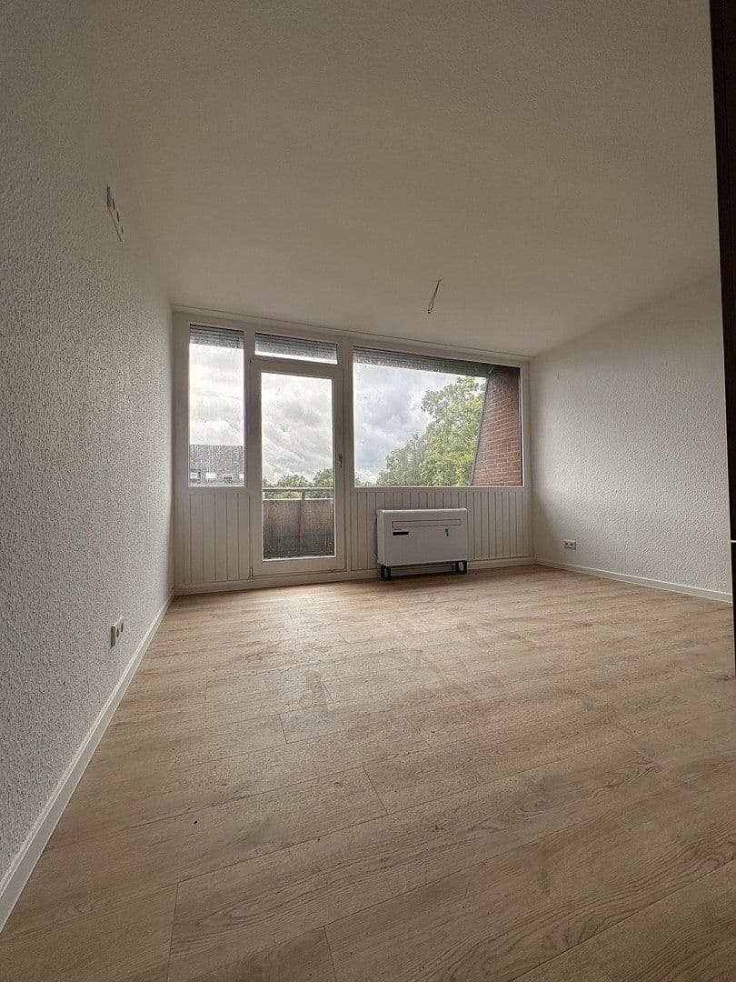 Prenájom bytu 3-izbový 68 m², Oldenburg, Dolné Sasko Prenájom bytu 3-izbový 68 m², Oldenburg, Dolné Sasko