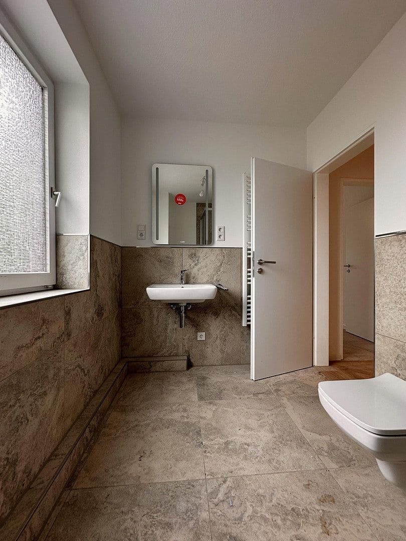 Prenájom bytu 3-izbový 68 m², Oldenburg, Dolné Sasko Prenájom bytu 3-izbový 68 m², Oldenburg, Dolné Sasko