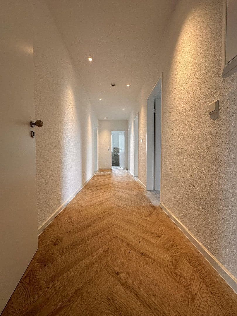 Prenájom bytu 3-izbový 68 m², Oldenburg, Dolné Sasko Prenájom bytu 3-izbový 68 m², Oldenburg, Dolné Sasko
