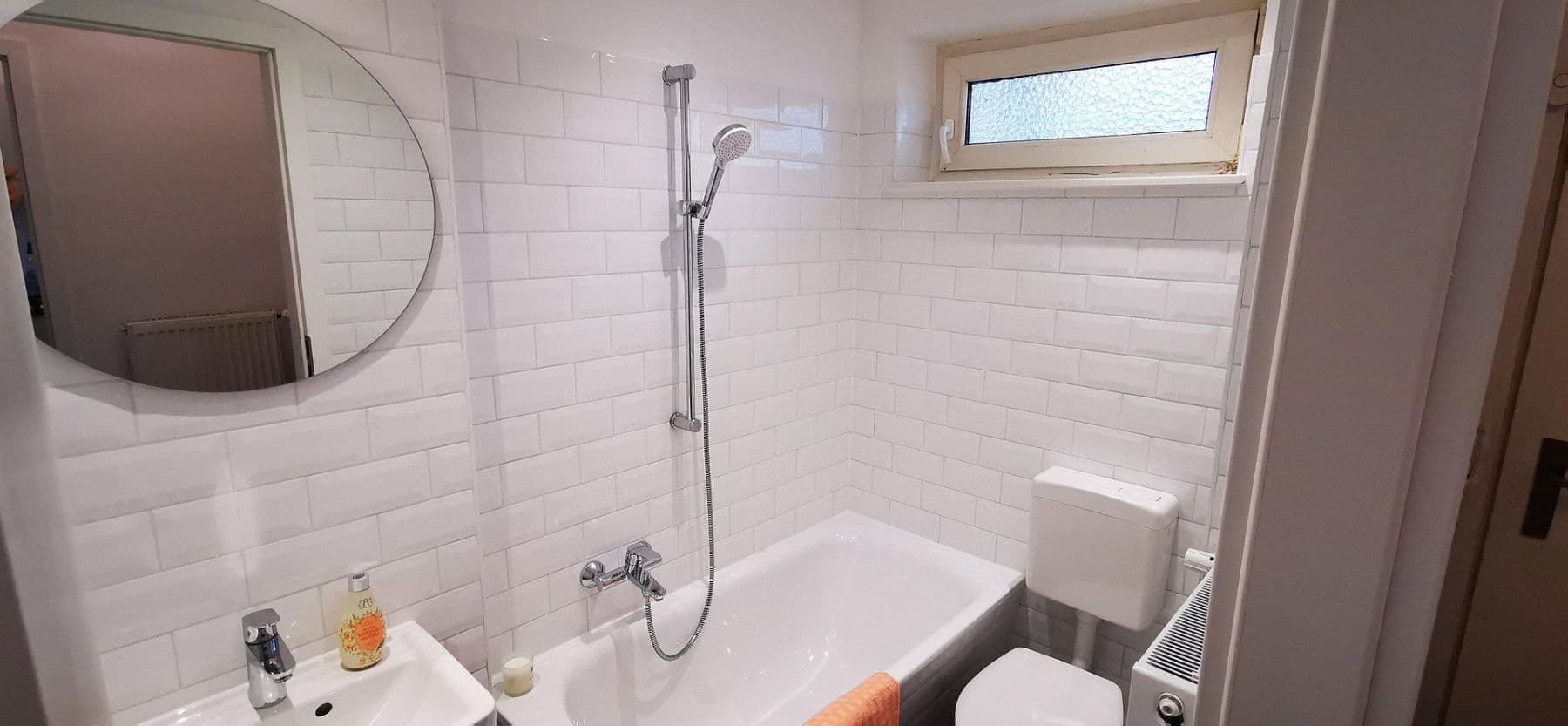 Prenájom bytu 1-izbový 38 m², Berlin, Berlín Prenájom bytu 1-izbový 38 m², Berlin, Berlín