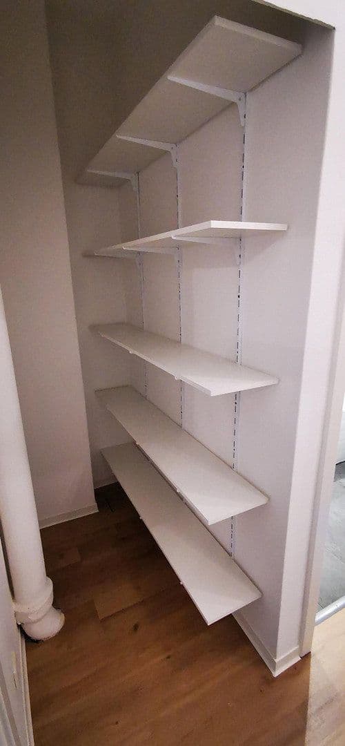 Prenájom bytu 1-izbový 38 m², Berlin, Berlín Prenájom bytu 1-izbový 38 m², Berlin, Berlín