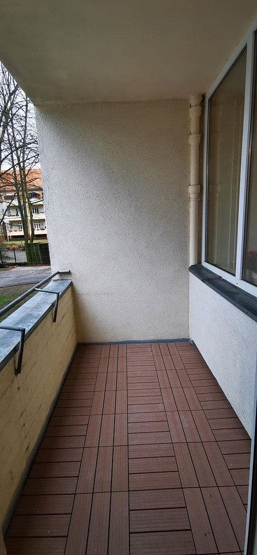 Prenájom bytu 1-izbový 38 m², Berlin, Berlín Prenájom bytu 1-izbový 38 m², Berlin, Berlín
